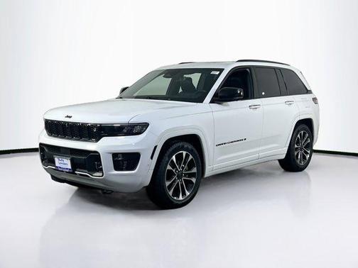 Bright White Clearcoat 2022 Jeep Grand Cherokee Overland