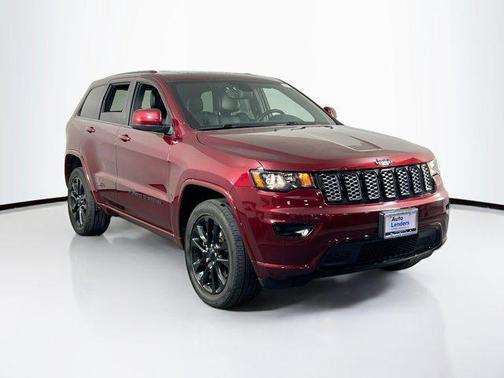 2022 Jeep Grand Cherokee Laredo