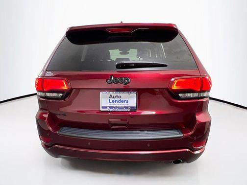 2022 Jeep Grand Cherokee Laredo