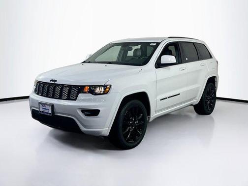 2022 Jeep Grand Cherokee Laredo