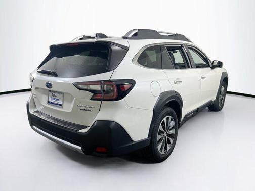 2023 Subaru Outback Touring