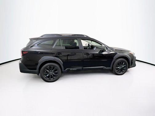Crystal Black Silica 2023 Subaru Outback Onyx Edition