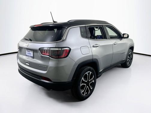 Billet Silver Metallic Clearcoat 2022 Jeep Compass Limited