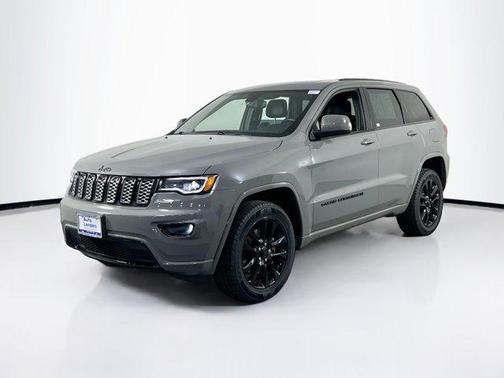 2022 Jeep Grand Cherokee Laredo
