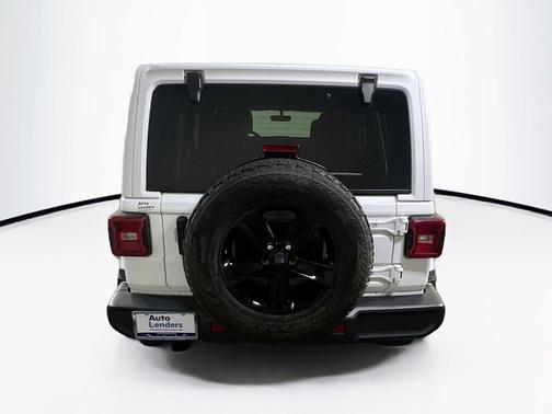 Bright White Clearcoat 2023 Jeep Wrangler 4-Door Sahara Altitude 4x4