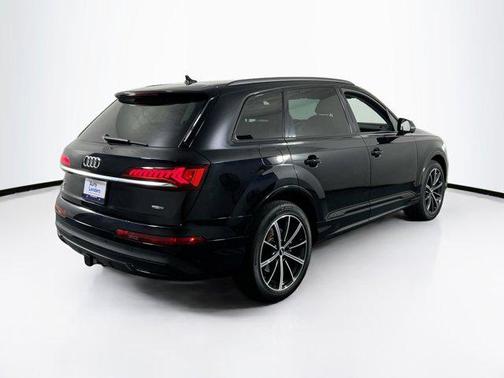 2020 Audi Q7 55 Premium Plus