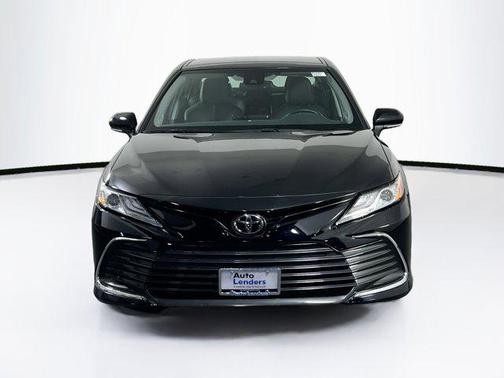 Midnight Black Metallic 2021 Toyota Camry XLE