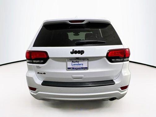 2022 Jeep Grand Cherokee Laredo
