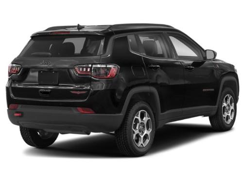 Diamond Black Crystal Pearlcoat 2022 Jeep Compass Trailhawk