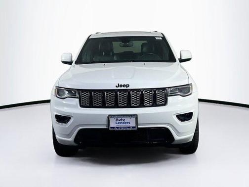 2022 Jeep Grand Cherokee Laredo