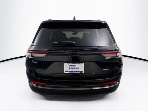 2022 Jeep Grand Cherokee Altitude