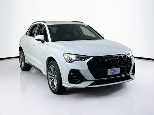 2022 Audi Q3 45 S line Premium Plus