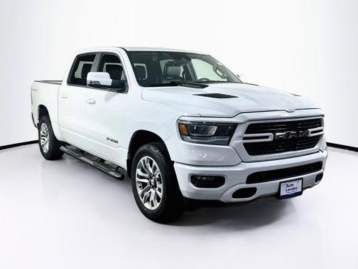Bright White Clearcoat 2023 RAM 1500 Laramie
