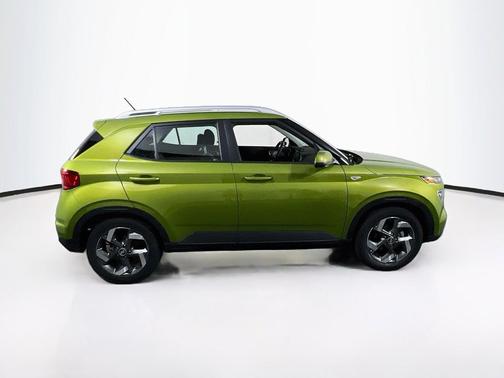 Green Apple 2023 Hyundai VENUE SEL