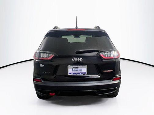 Diamond Black Crystal Pearlcoat 2022 Jeep Cherokee Trailhawk