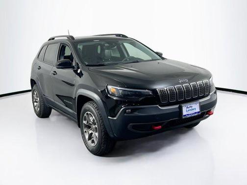 Diamond Black Crystal Pearlcoat 2022 Jeep Cherokee Trailhawk