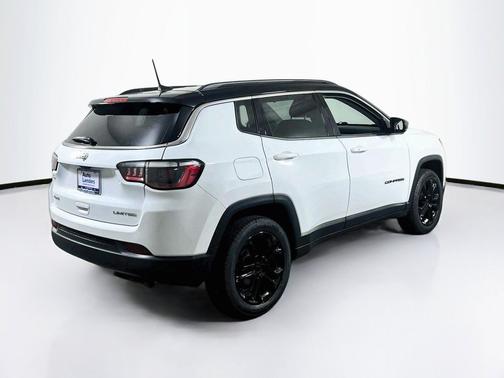 Bright White Clearcoat 2022 Jeep Compass Limited
