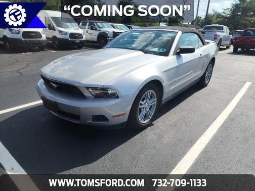 2010 Ford Mustang V6