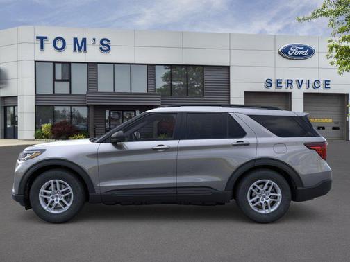 Carbonized Gray Metallic 2026 Ford Explorer Active