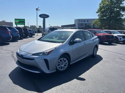 2021 Toyota Prius L