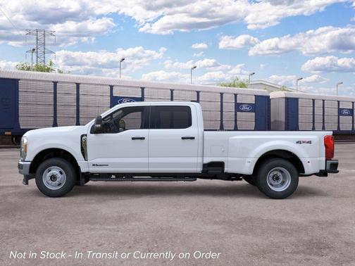 Oxford White 2026 Ford F-350 XL