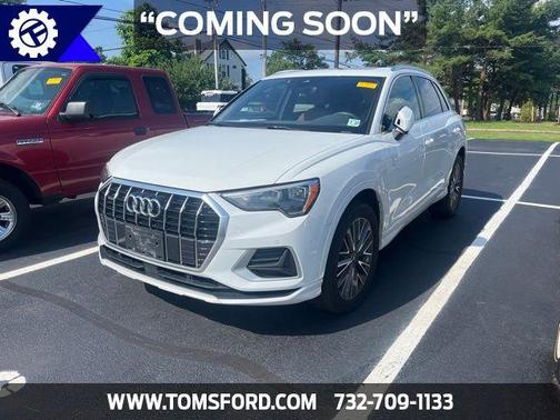2022 Audi Q3 40 Premium