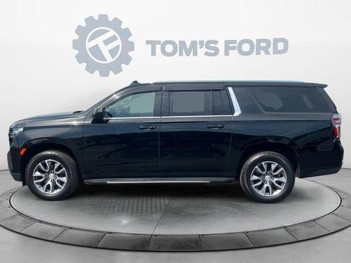 Black 2024 Chevrolet Suburban LT