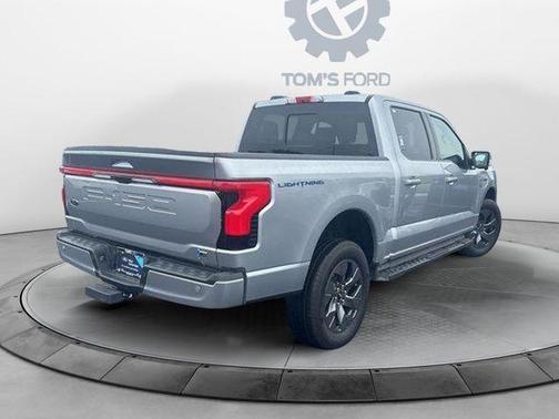 2023 Ford F-150 Lightning LARIAT