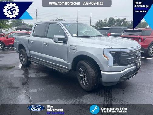 2023 Ford F-150 Lightning LARIAT