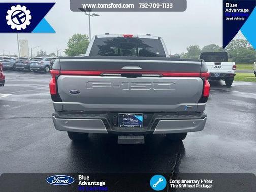 2023 Ford F-150 Lightning LARIAT