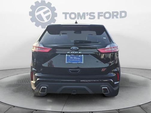 2022 Ford Edge ST