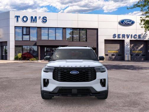 Space White Metallic 2026 Ford Explorer ST-Line