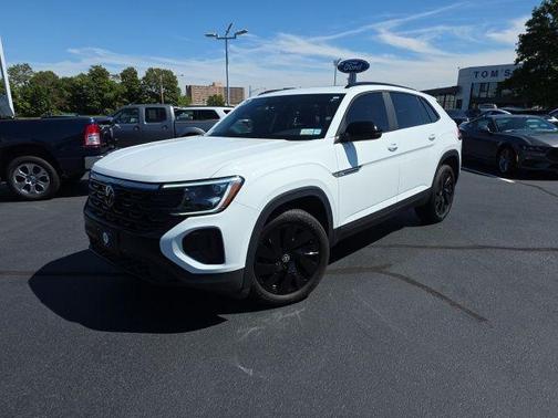 2024 Volkswagen Atlas Cross Sport 2.0T SE w/Technology