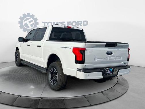 2023 Ford F-150 Lightning XLT