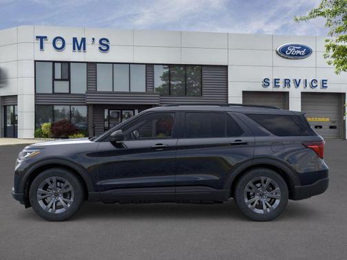 Agate Black Metallic 2026 Ford Explorer Active