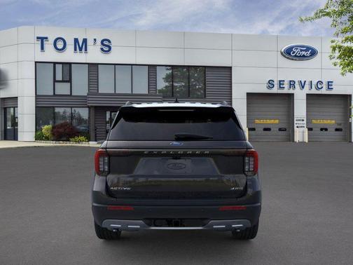 Agate Black Metallic 2026 Ford Explorer Active