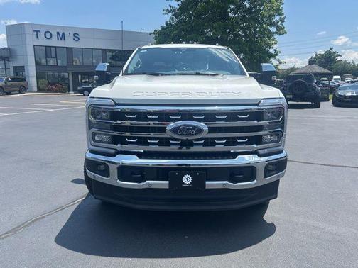 2025 Ford F-350 Lariat Super Duty