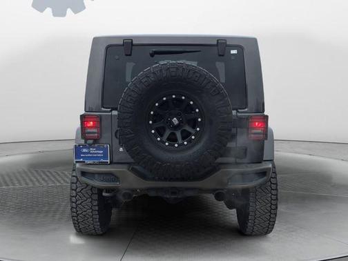 2017 Jeep Wrangler Sahara