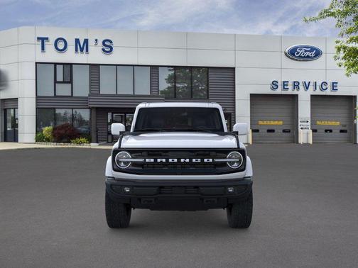 OXFORD WHITE 2026 Ford Bronco Outer Banks