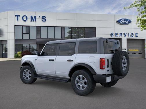 Oxford White 2026 Ford Bronco Big Bend