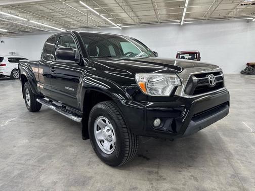 2014 Toyota Tacoma Base