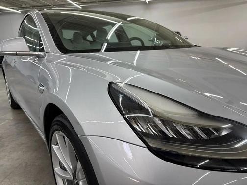 Silver 2018 Tesla Model 3 Long Range