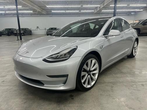 Silver 2018 Tesla Model 3 Long Range