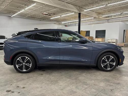 2021 Ford Mustang Mach-E Select