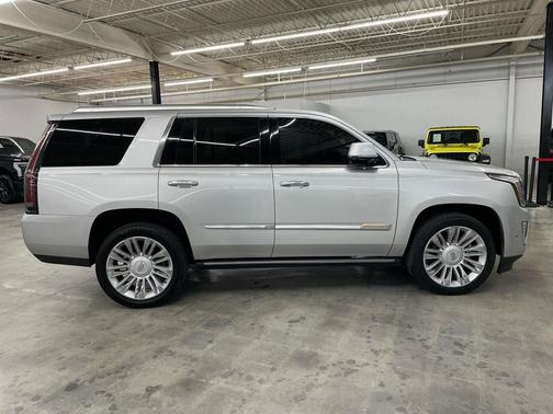 2018 Cadillac Escalade Platinum