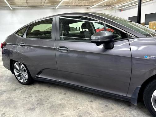 2018 Honda Clarity Plug-In Hybrid Base