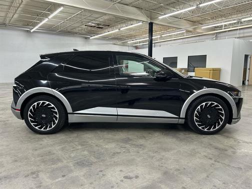 2022 Hyundai IONIQ 5 Limited