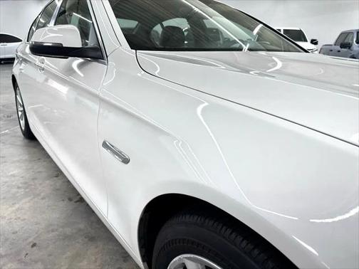2015 BMW 528 4dr Sdn 528i RWD