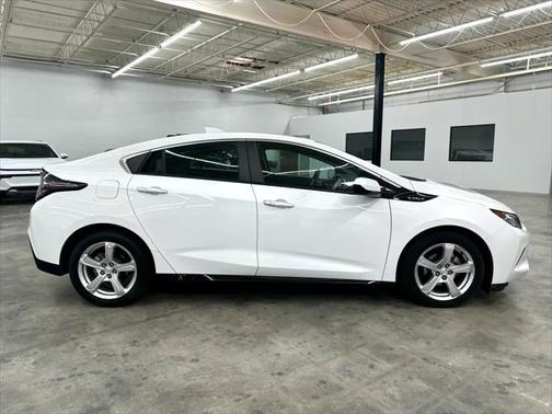 2018 Chevrolet Volt LT