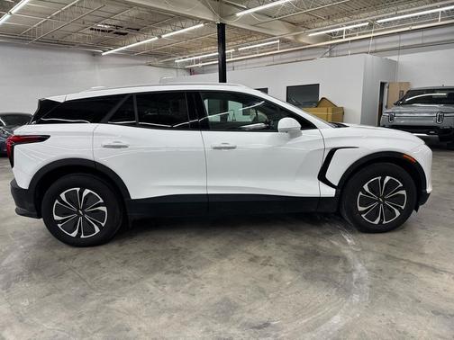 2024 Chevrolet Blazer EV eAWD LT